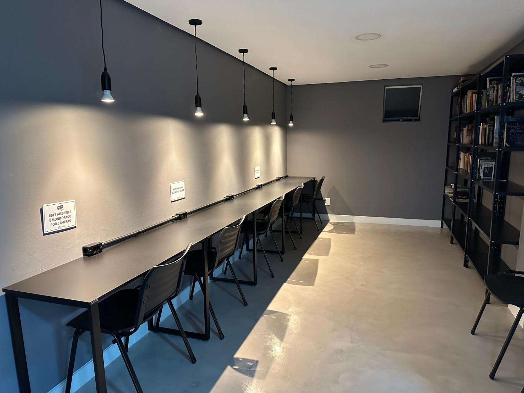 Ape Da Cris - Centro Bc , 5min Da - Ideal Casais , Com Garagem Apartamento *