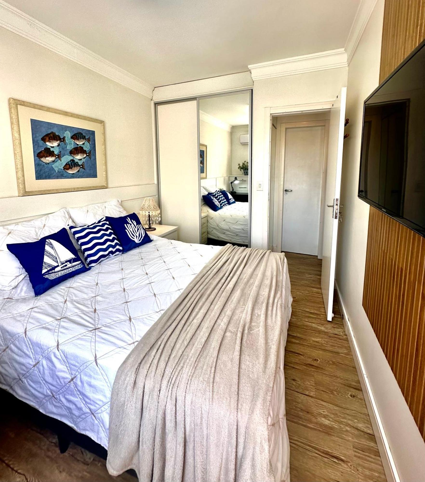 Apartamento Ape Da Cris - Centro Bc , 5min Da - Ideal Casais , Com Garagem