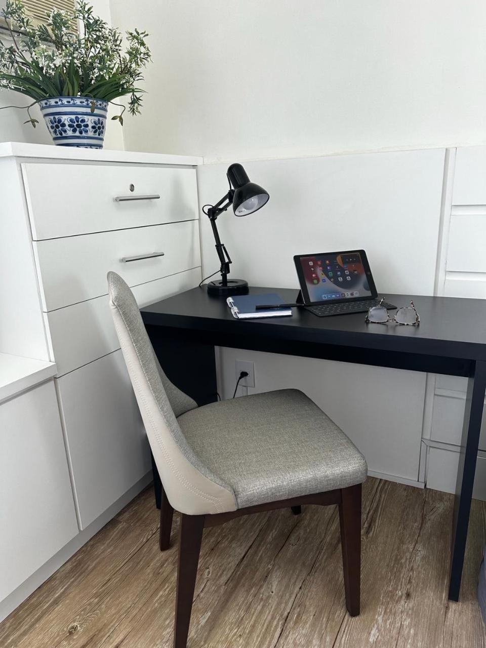 Apartamento Ape Da Cris - Centro Bc , 5min Da - Ideal Casais , Com Garagem Balneario Camboriu