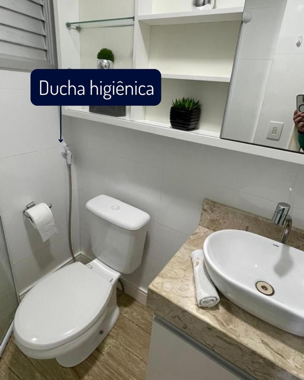 Ape Da Cris - Centro Bc , 5min Da - Ideal Casais , Com Garagem Apartamento